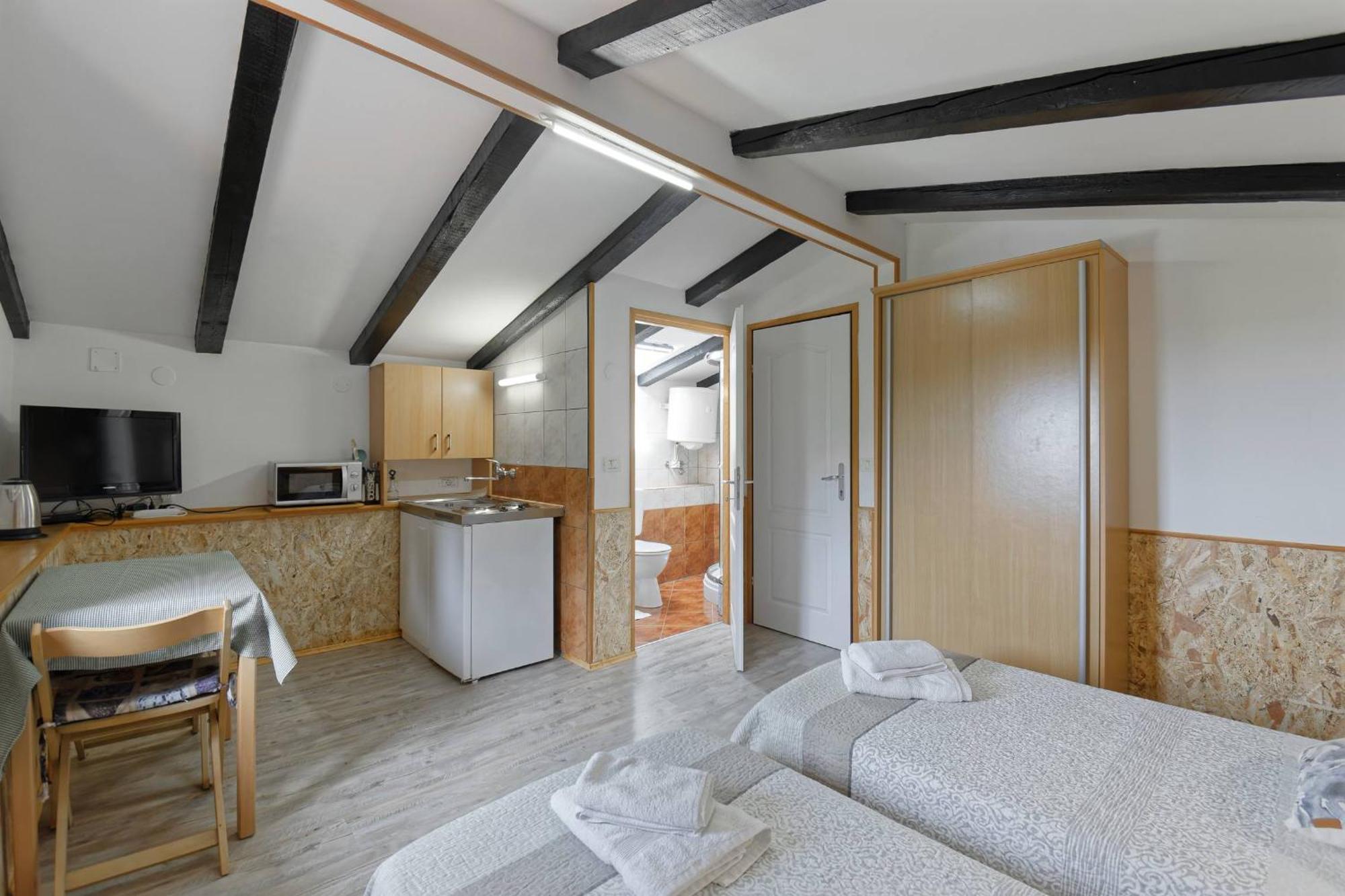 Apartments Smile By Rent Istria Groznjan Exterior photo